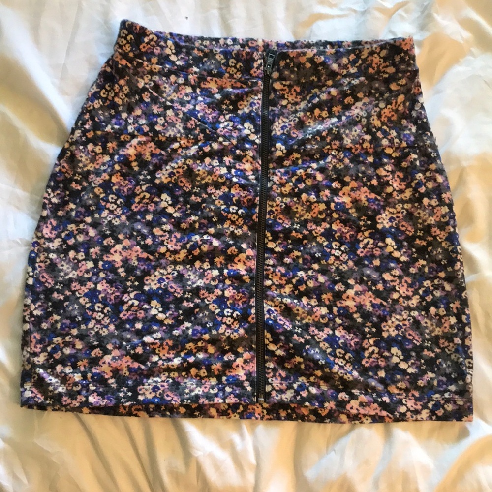 American Eagle zipper front skirt